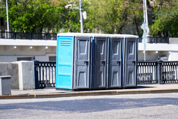 Affordable portable toilet rental in Central Gardens, TX